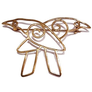 Brosje i bronse med Hugin og Munin-motiv