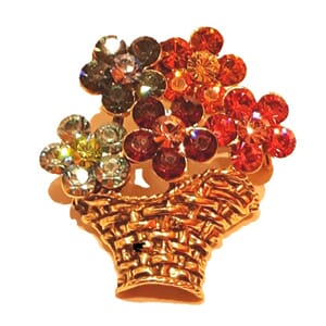 Brosje med blomsterkurvmotiv