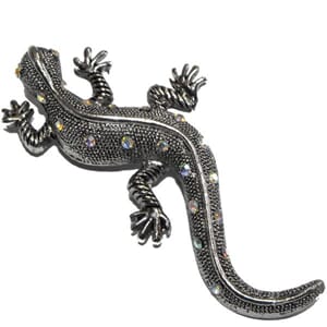 Brosje med firfislemotiv