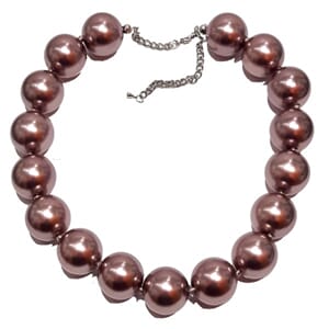 Halssmykke med store kunstperler