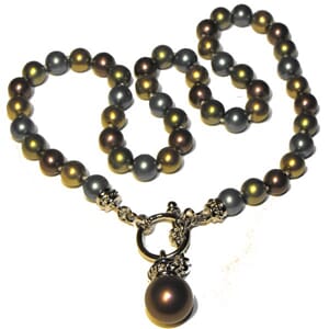 Halssmykke med perler