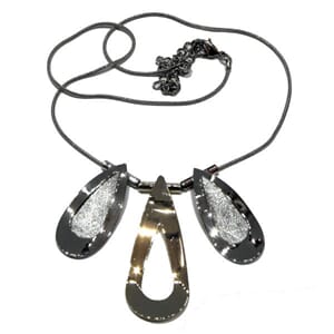 Halssmykke med 3 anheng