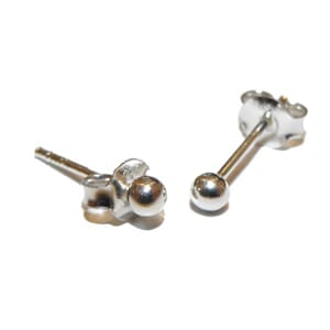 Ørestuds i sølv med 3 mm kule