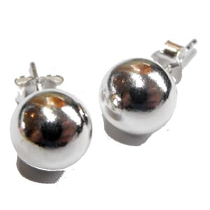 Ørestuds i sølv med 8 mm kule