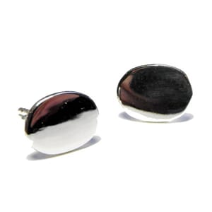 Ørestuds i sølv med oval rondel