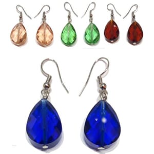 Øredobber med dråpeformete glassperler