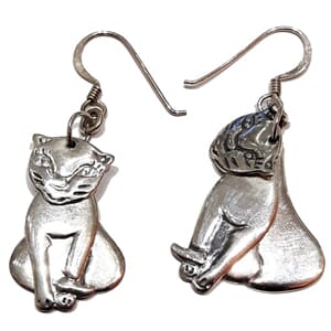 Øredobber i sølv med kattemotiv