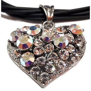Halssmykke med hjerteanheng og Swarovski krystaller
