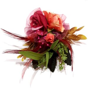 Tekstil- og fjærblomst, nål og clip