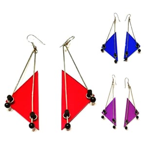 80-talls øredobber i plexiglass